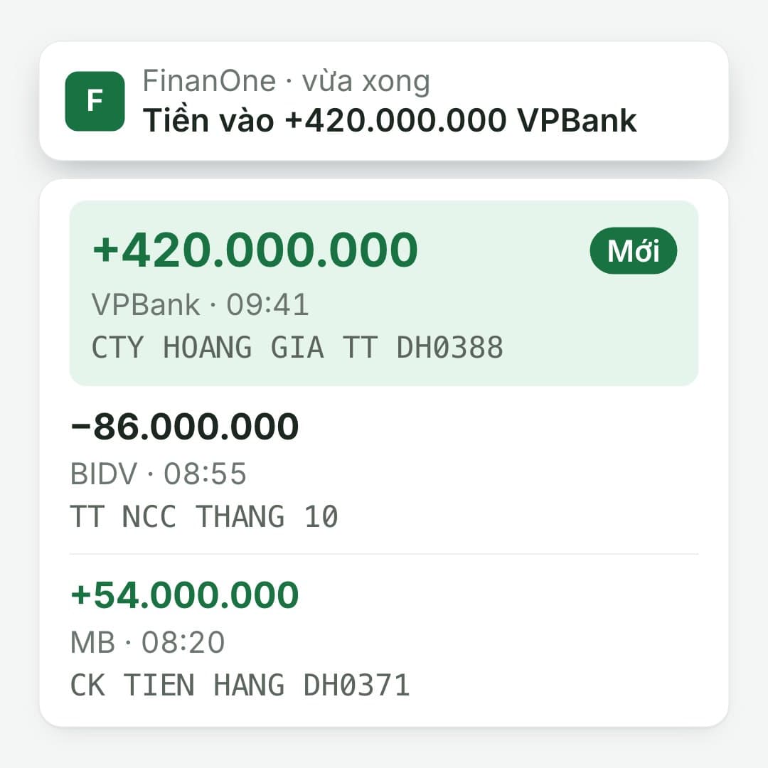 Giao dịch mới hiện ngay: Hoàng Gia chuyển 420.000.000 vào VPBank lúc 09:41, có thông báo.